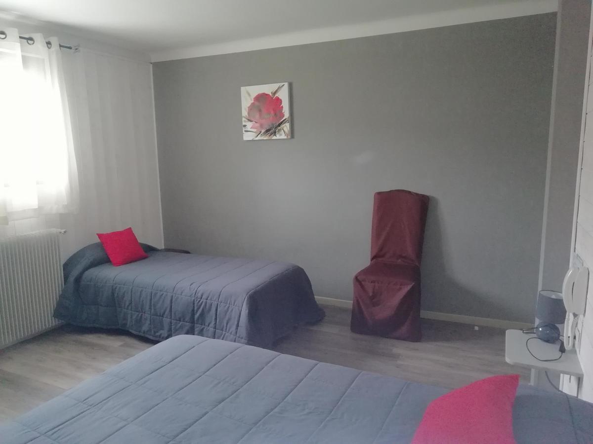 Hotel L'Oustalet Font-Romeu-Odeillo-Via Luaran gambar
