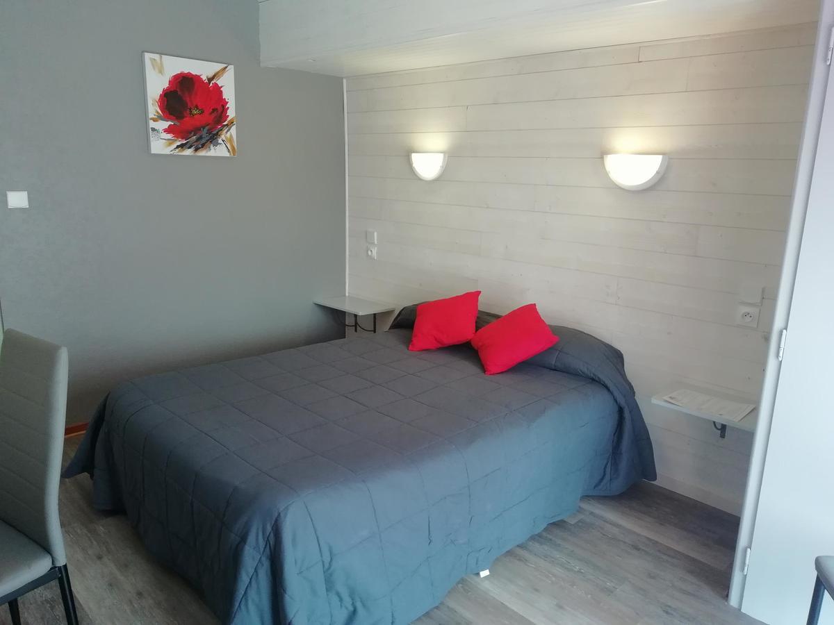 Hotel L'Oustalet Font-Romeu-Odeillo-Via Luaran gambar