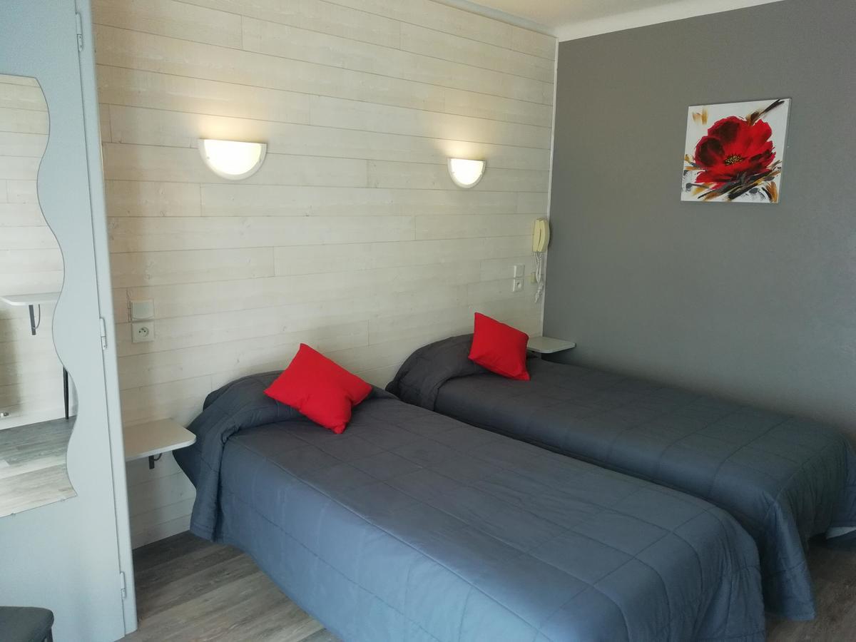 Hotel L'Oustalet Font-Romeu-Odeillo-Via Luaran gambar