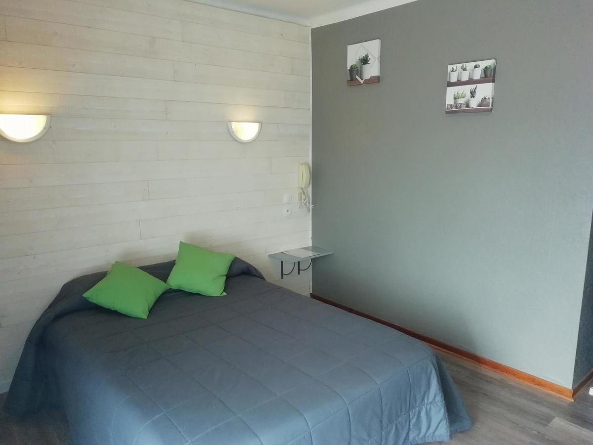 Hotel L'Oustalet Font-Romeu-Odeillo-Via Luaran gambar
